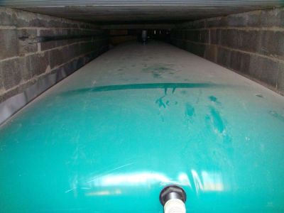 Citerne étroite 2.000 litres <br />(récupération eau de pluie)